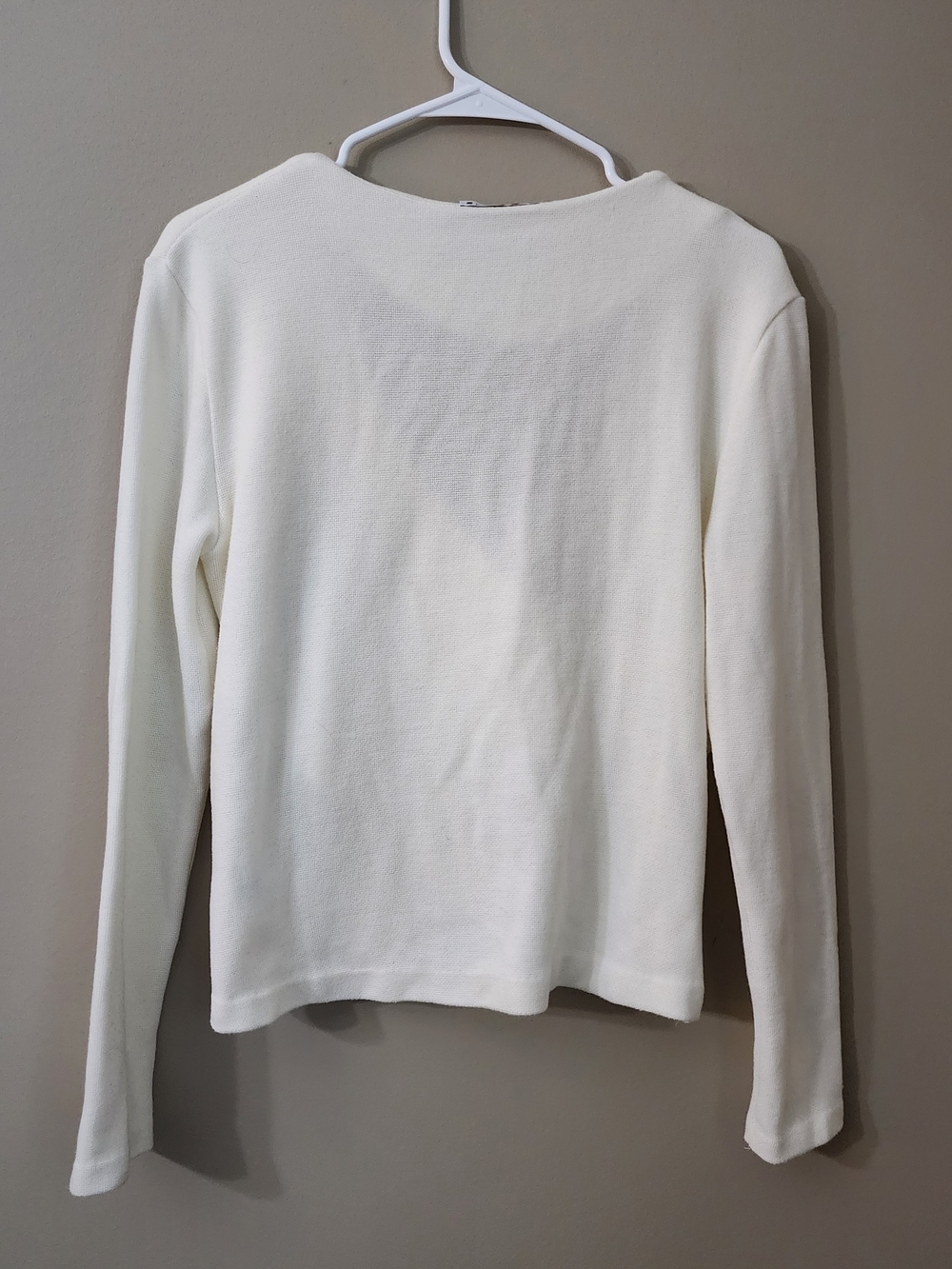 Zara Off-White Knit Top Women Size M Crossbody v-neck, long sleeve. - Picture 4 of 5